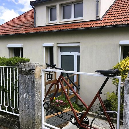 La Pause Velo Gite D'Etape Gueret Bagian luar foto